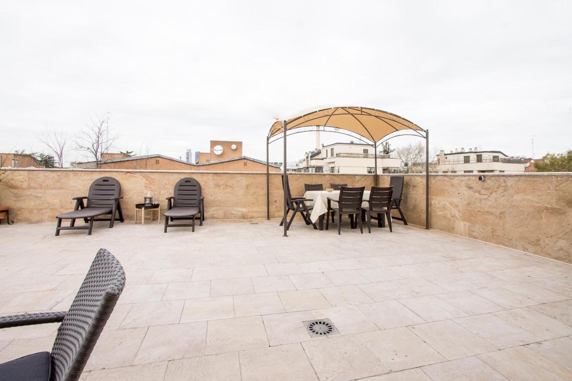 Apartamentos Villablino Arturo Soria Madrid Eksteriør bilde
